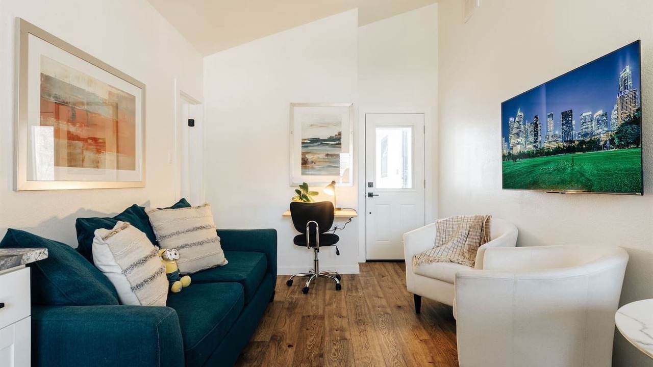 Photo of Others in Sweetbriar
