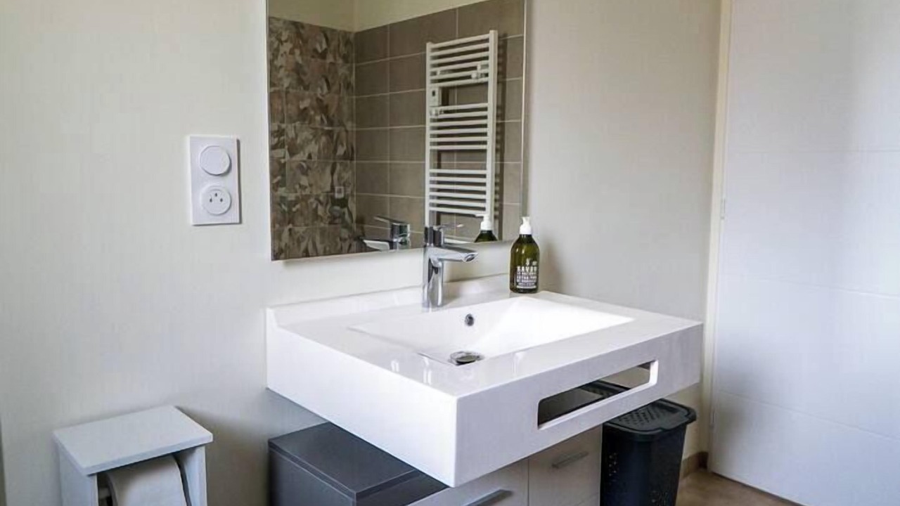 Photo of Bathroom in Grezac