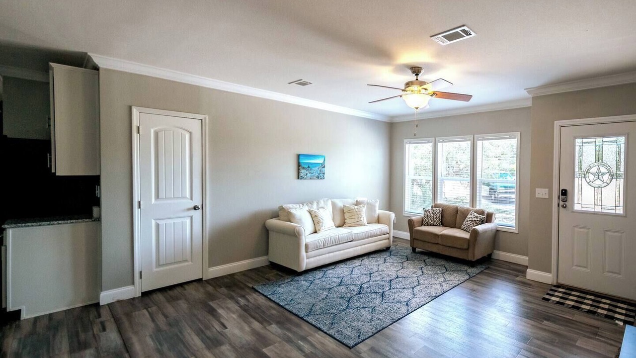 Photo of Livingroom in Johnson City