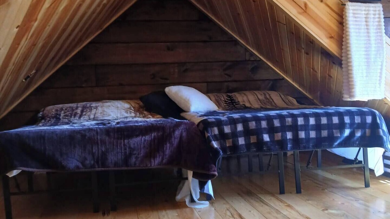 Photo of Bedroom in Jim Falls