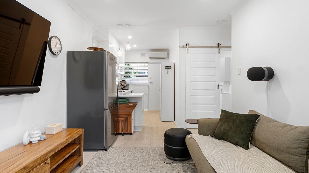 Photo of Livingroom in Henley Beach