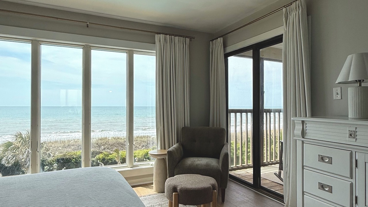 Photo of Bedroom in Pine Knoll Shores