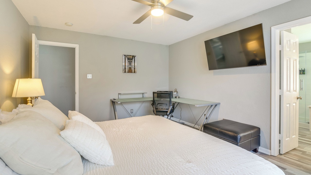 Photo of Bedroom in Barker