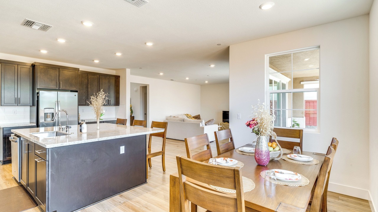 Photo of Others in Tracy