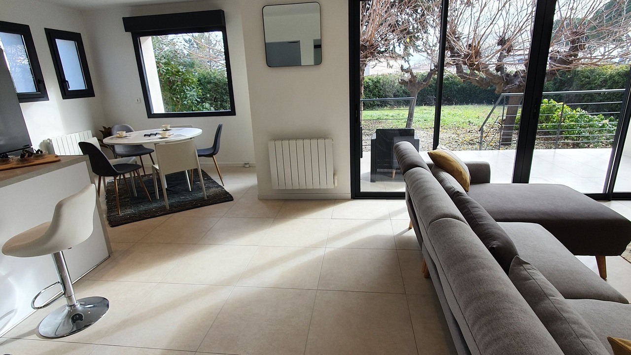 Photo of Livingroom in Saint-Felix-de-Lodez
