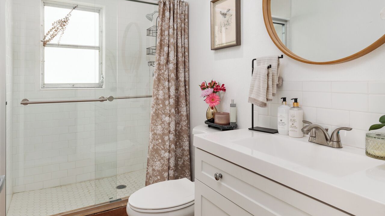 Photo of Bathroom in Jungle Terrace