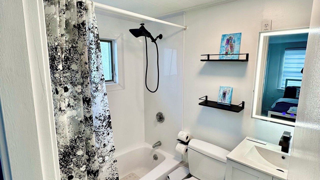 Photo of Bathroom in Commercial Street