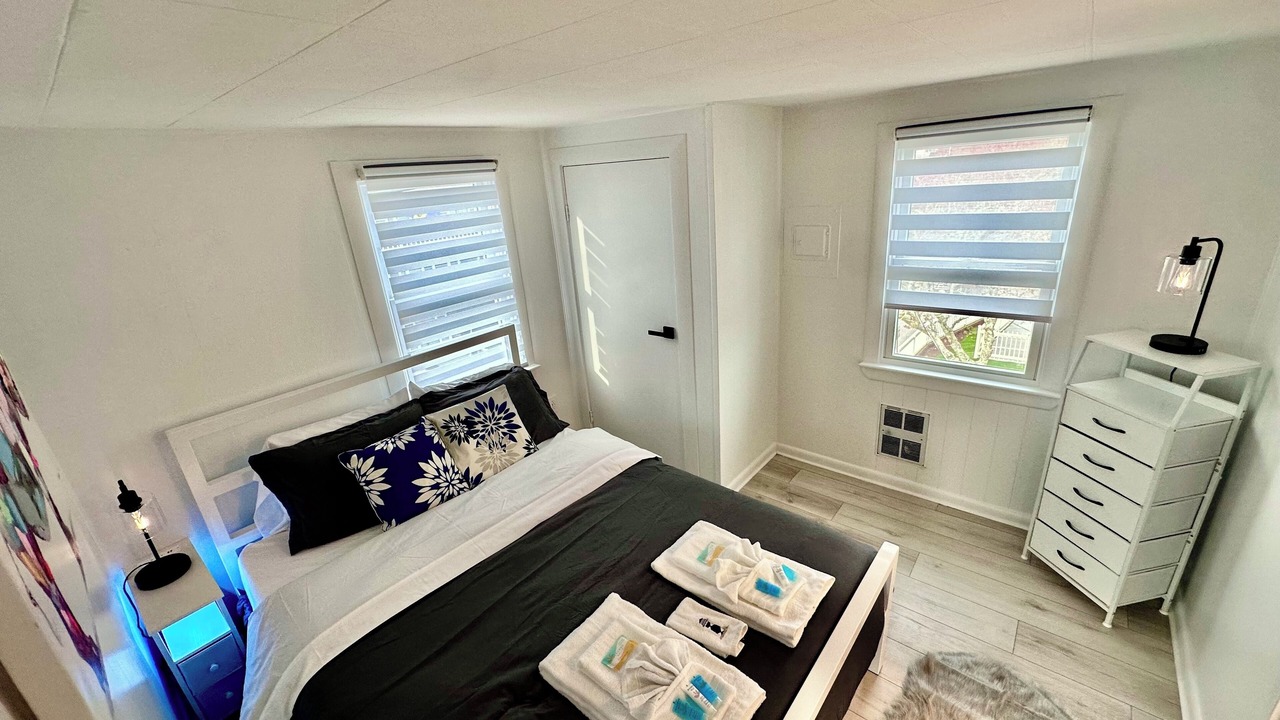 Photo of Bedroom in Commercial Street