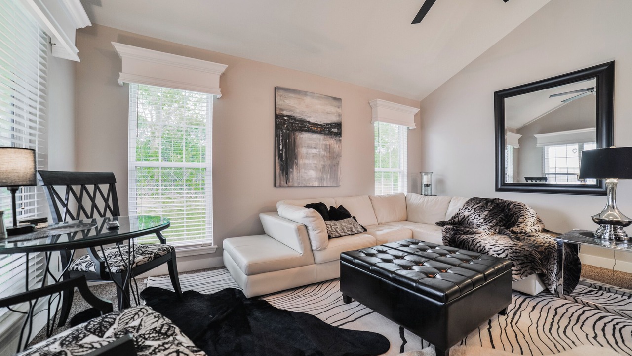 Photo of Livingroom in Jackson