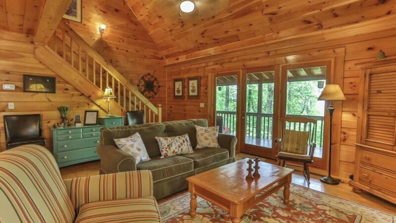 Photo of Livingroom in Walnut Mountain