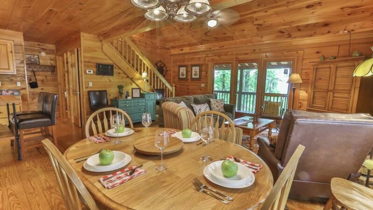 Photo of Bedroom in Walnut Mountain