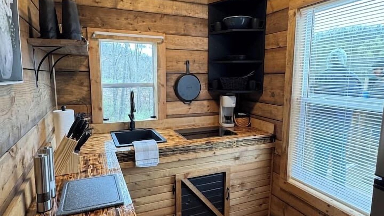 Photo of Kitchen in Glenville