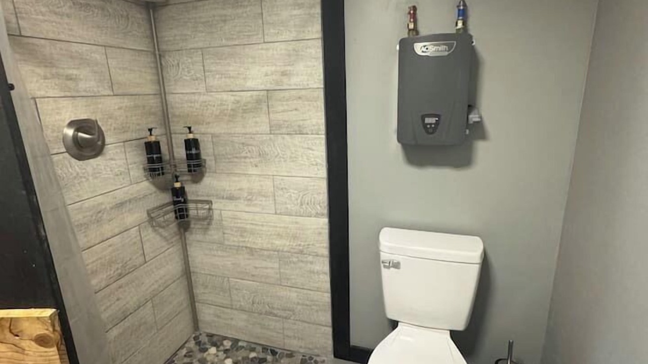 Photo of Bathroom in Glenville