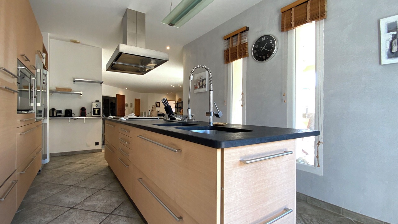 Photo of Kitchen in Le Grau-Du-Roi