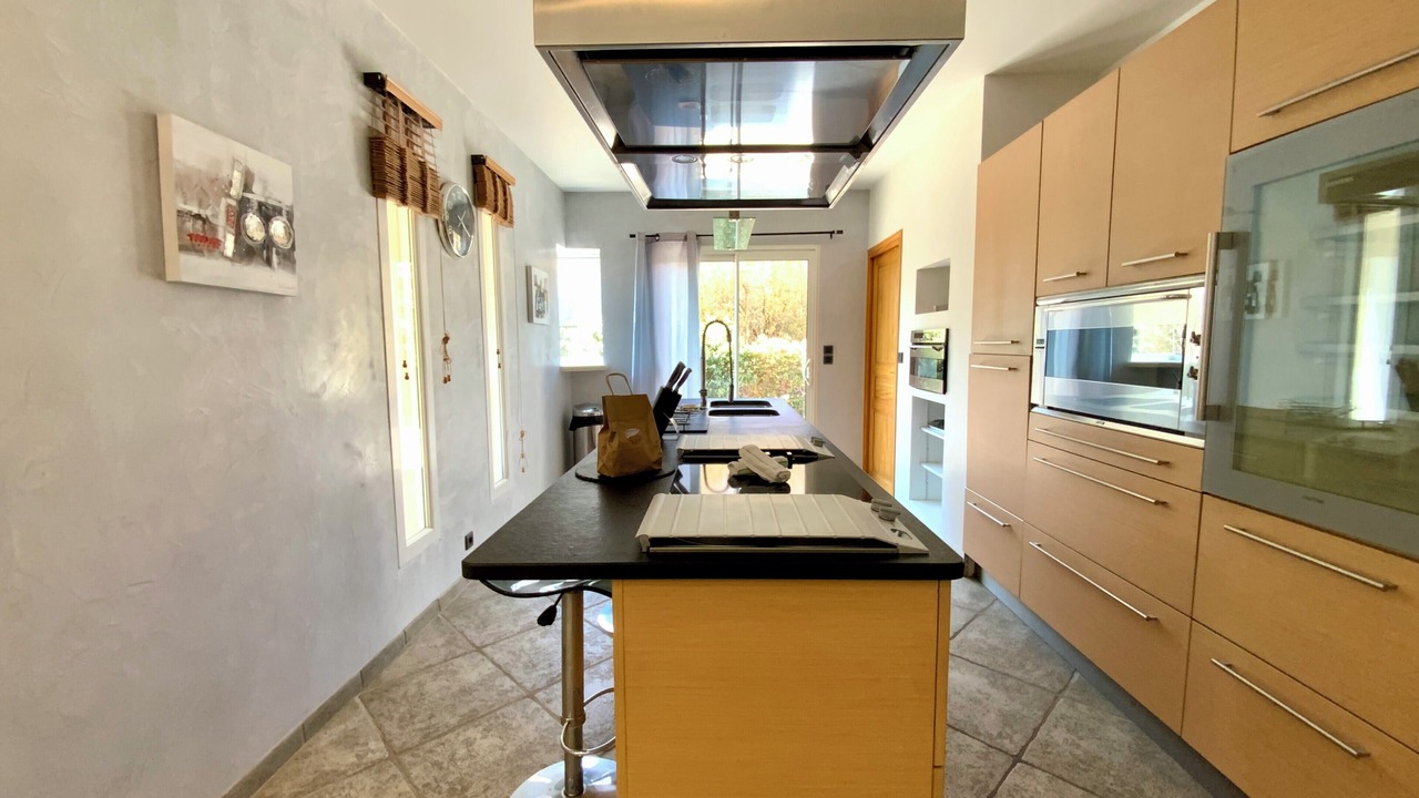 Photo of Kitchen in Le Grau-Du-Roi