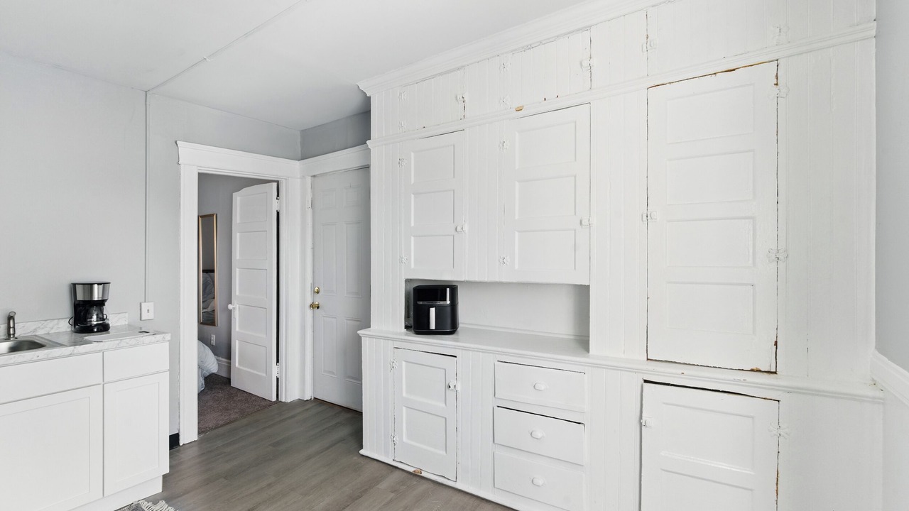 Photo of Others in Southside