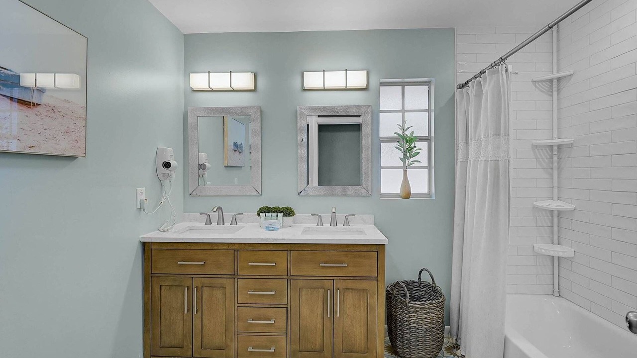 Photo of Bathroom in Palma Sola