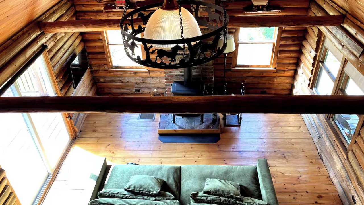 Photo of Livingroom in Danville