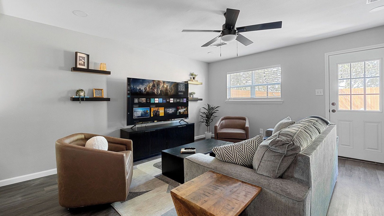 Photo of Livingroom in South Arlington