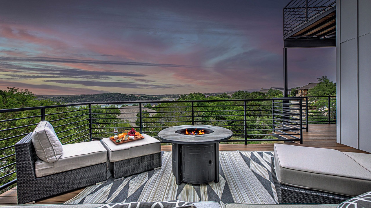 Photo of Patio Balcony in Point Venture