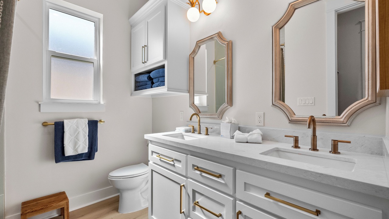 Photo of Bathroom in Terramar Beach