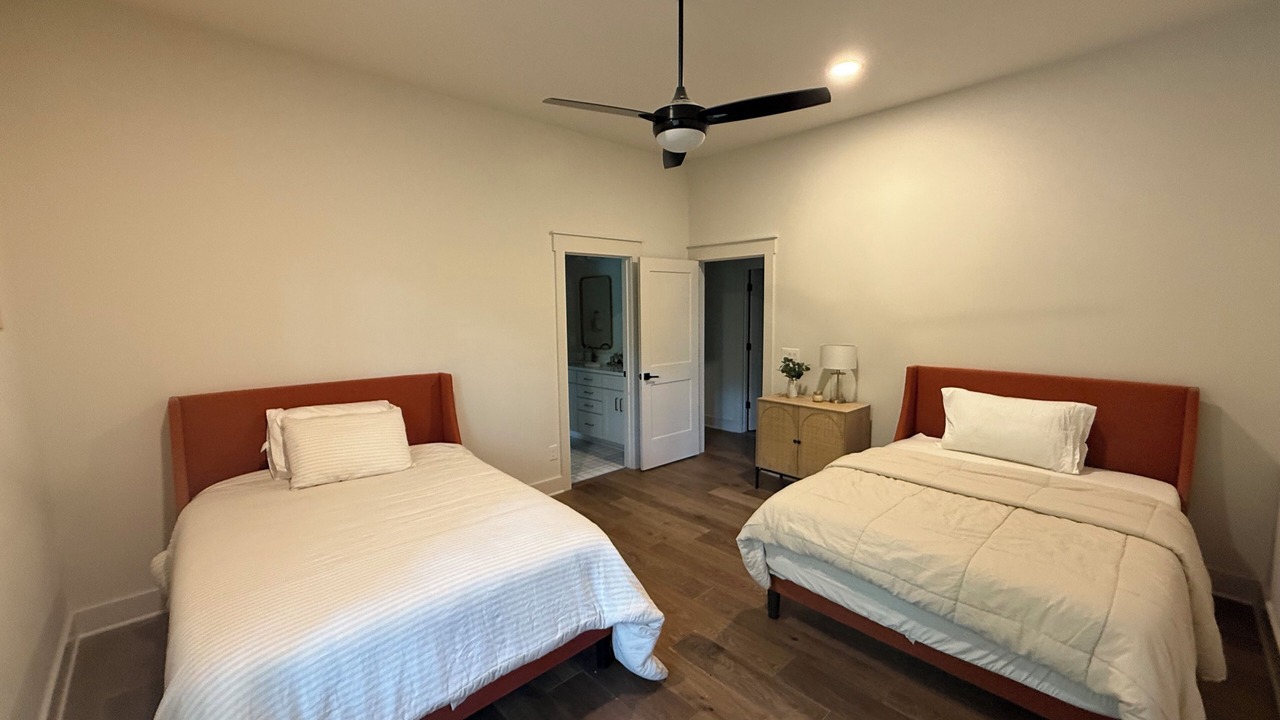 Photo of Bedroom in Forest Hills