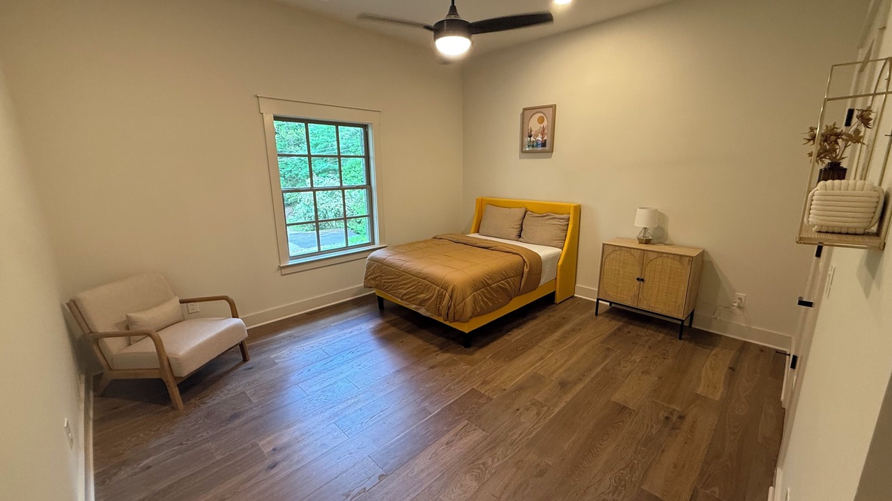 Photo of Bedroom in Forest Hills