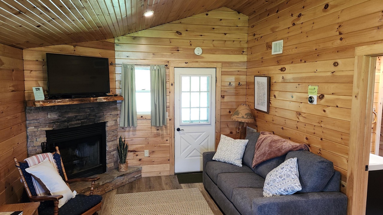 Photo of Livingroom in Tylersburg