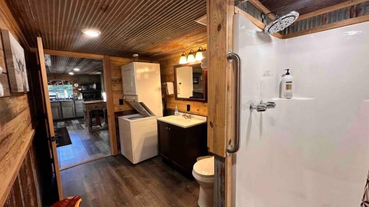 Photo of Bathroom in Compton