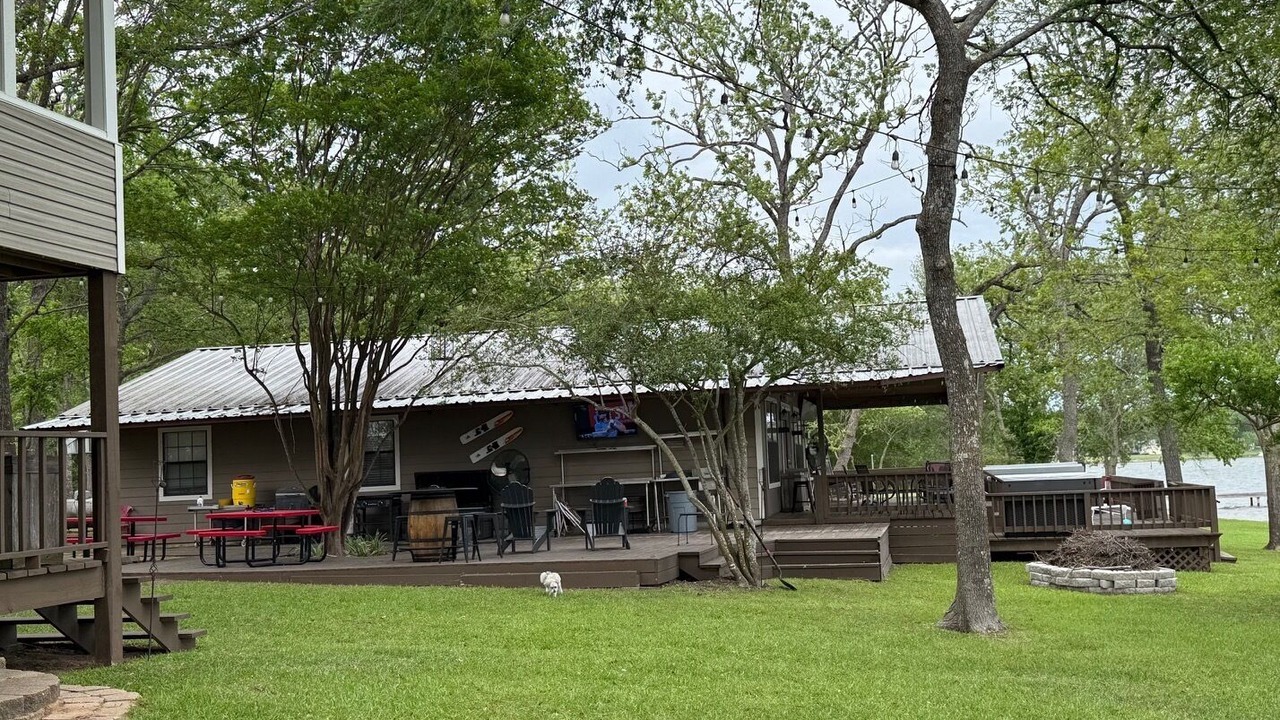 Photo of Others in Robertson County