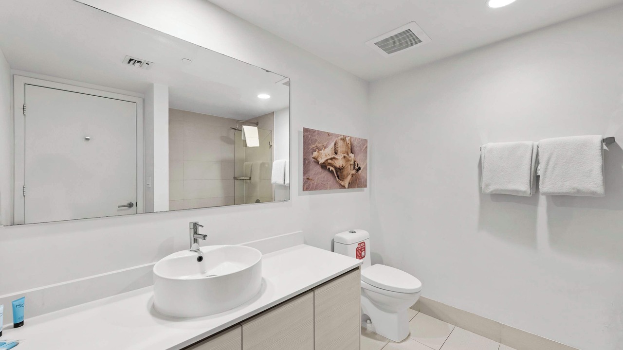 Photo of Bathroom in Hallandale Beach