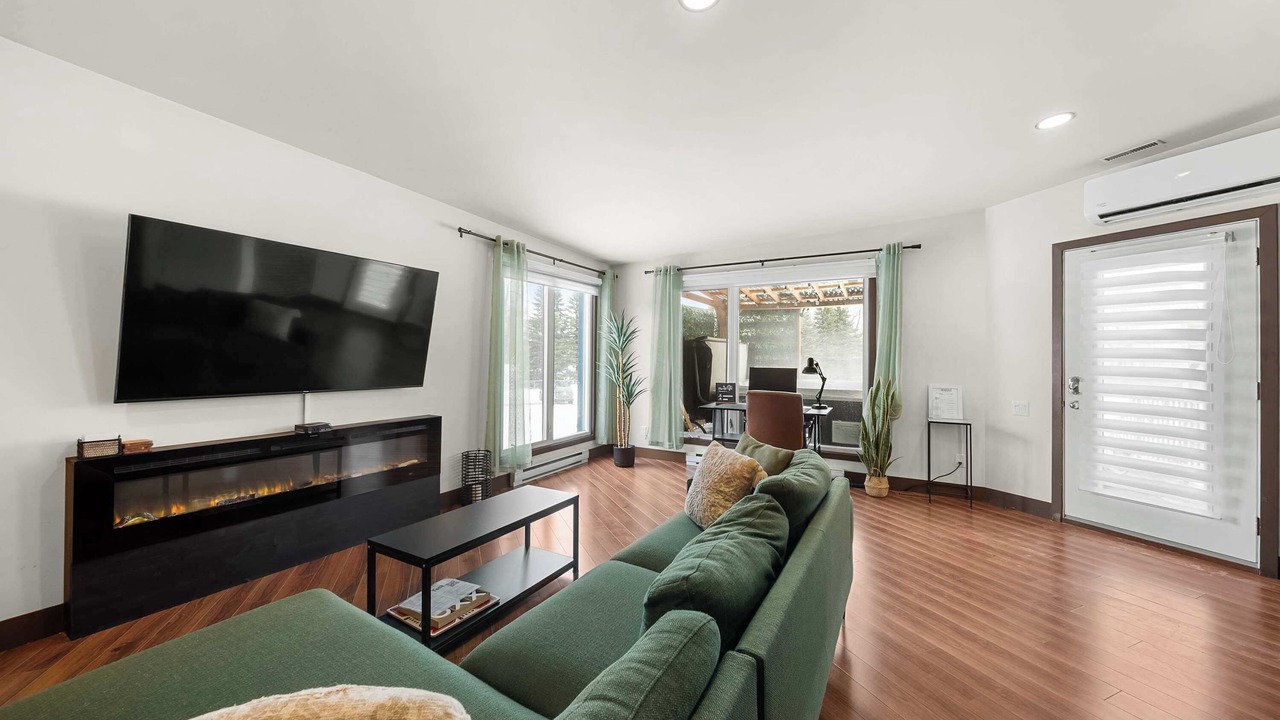 Photo of Livingroom in Chateau-Richer