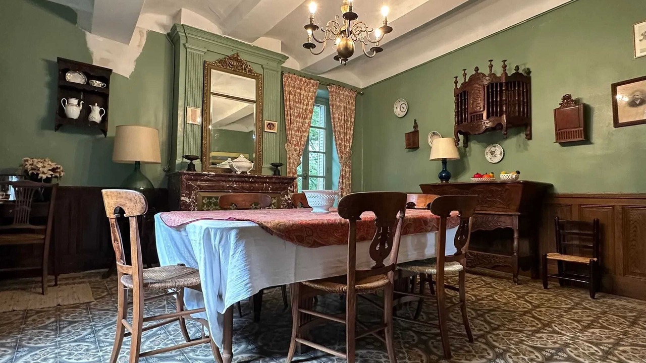 Photo of Livingroom in Berrias-et-Casteljau
