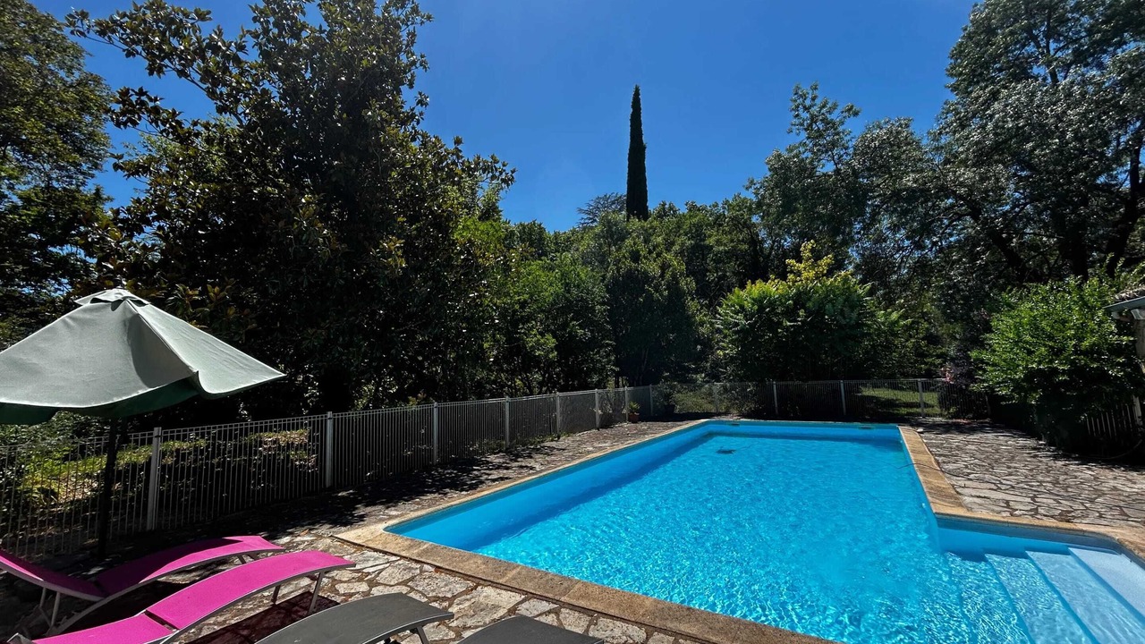 Photo of Outdoor in Berrias-et-Casteljau