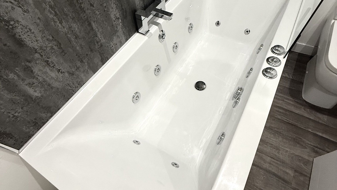 Photo of Bathroom in Blackpool Town Center