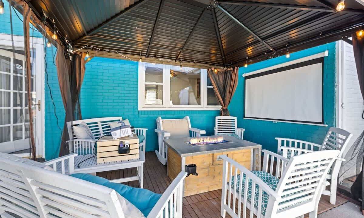 Photo of Patio Balcony in Willoughby Spit