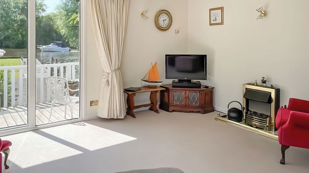 Photo of Others in Horning