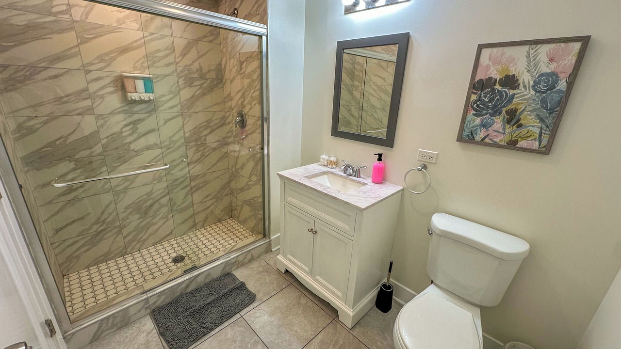Photo of Bathroom in Near South Side