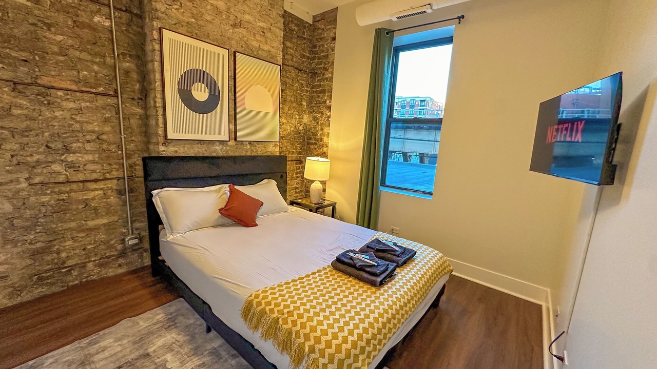 Photo of Bedroom in Near South Side