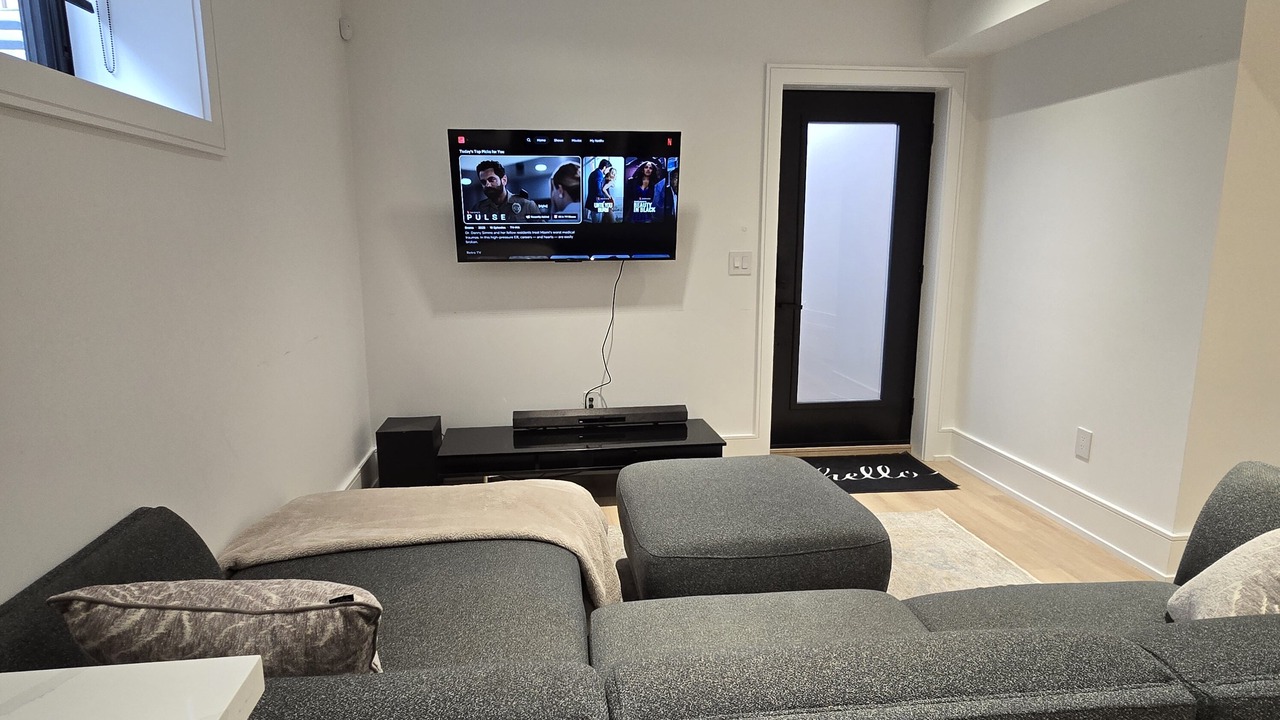 Photo of Livingroom in Milton