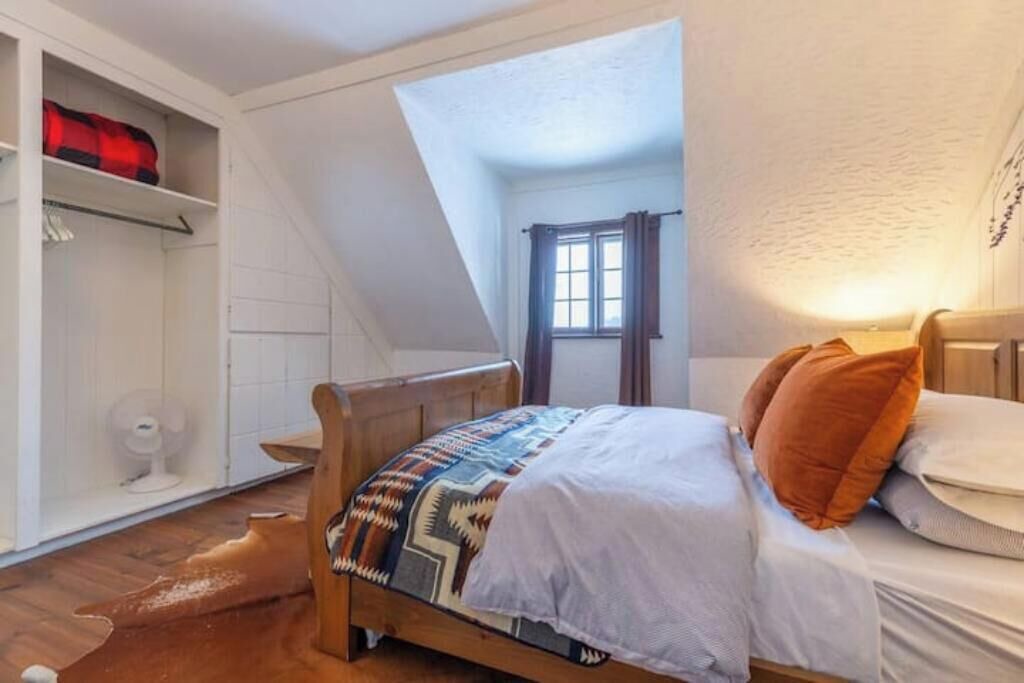 Photo of Bedroom in Chertsey