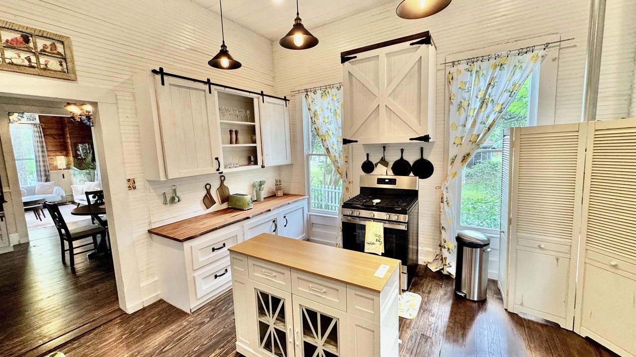Photo of Kitchen in Livingston