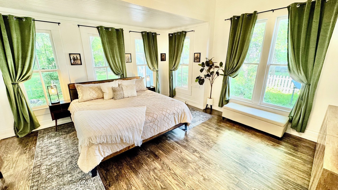 Photo of Bedroom in Livingston