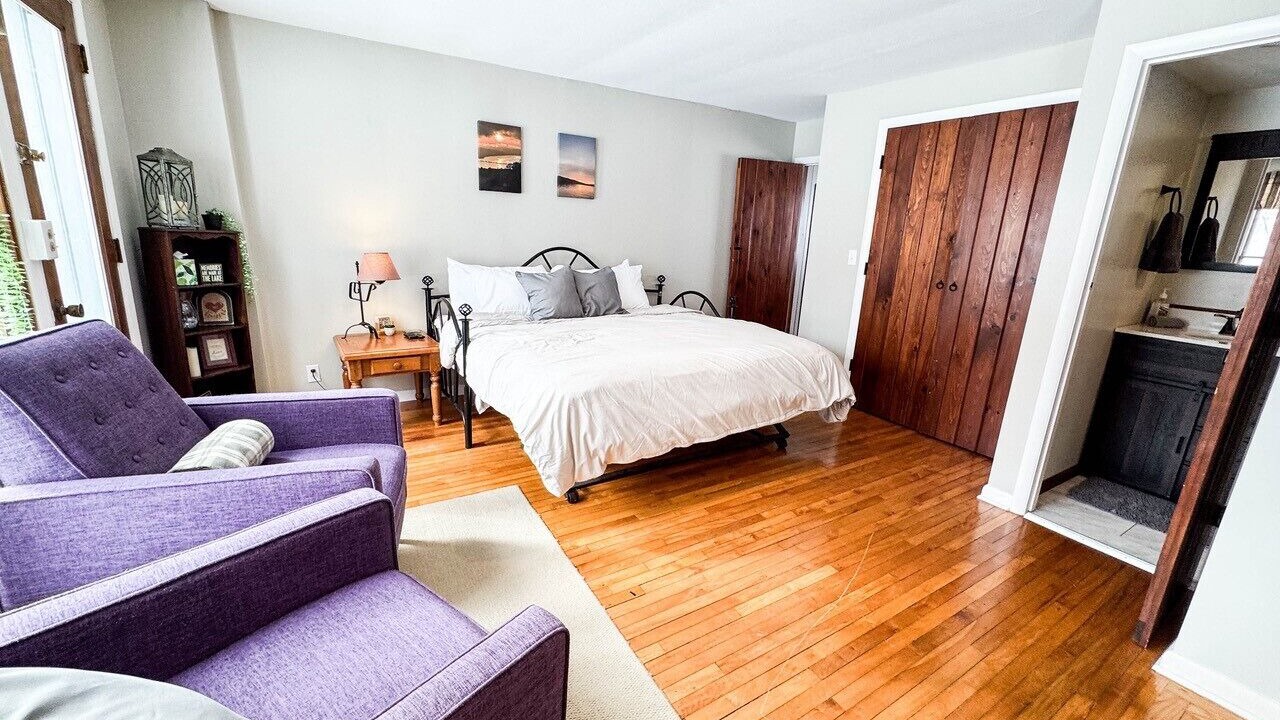 Photo of Bedroom in Marietta