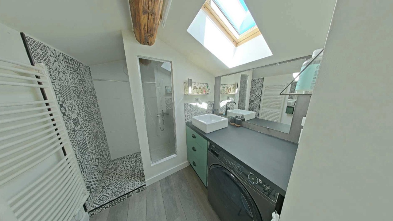 Photo of Bathroom in Gambetta