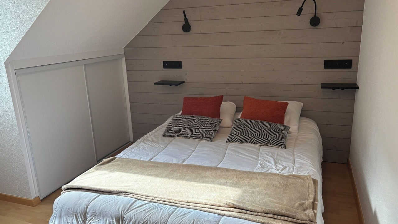 Photo of Bedroom in Esquieze-Sere