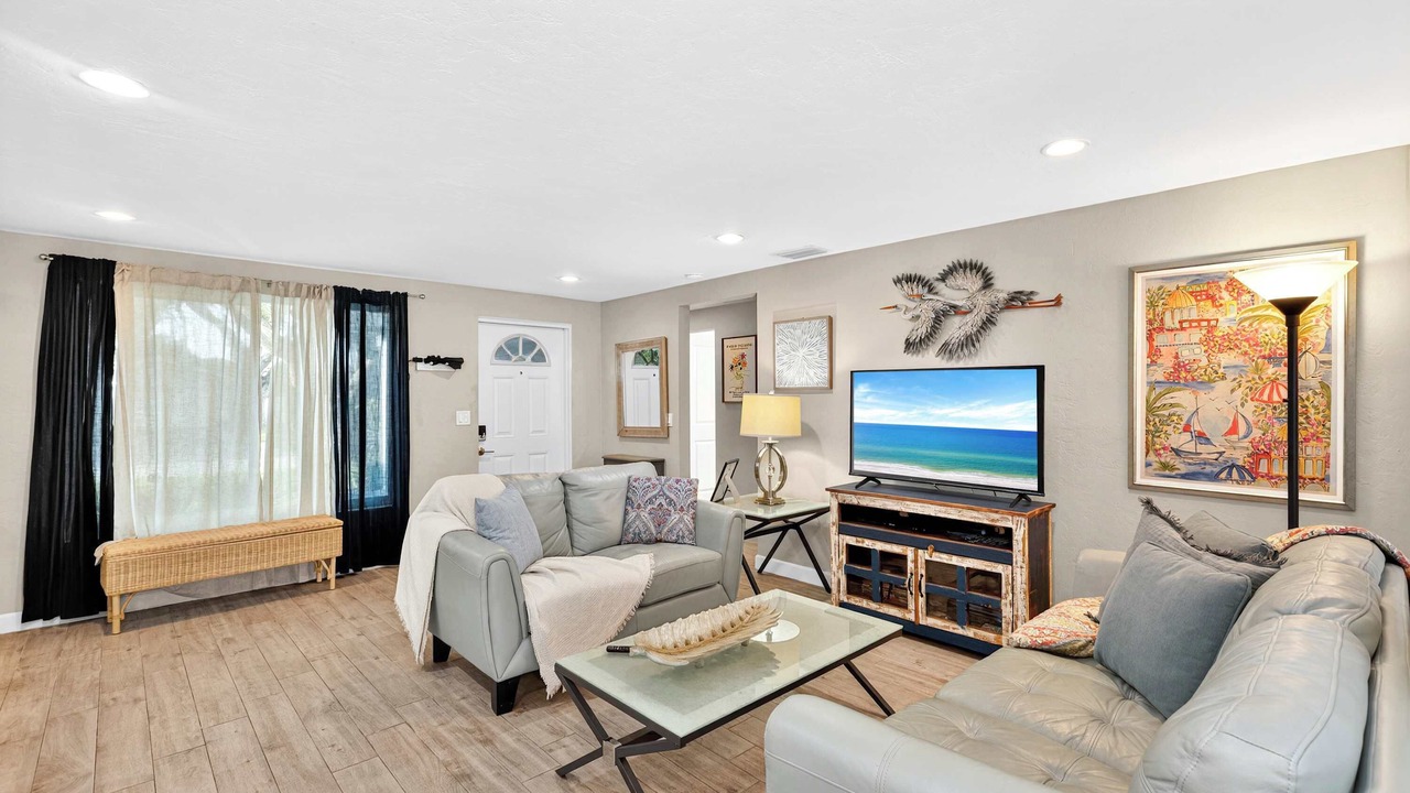Photo of Livingroom in Gulf Gate Estates