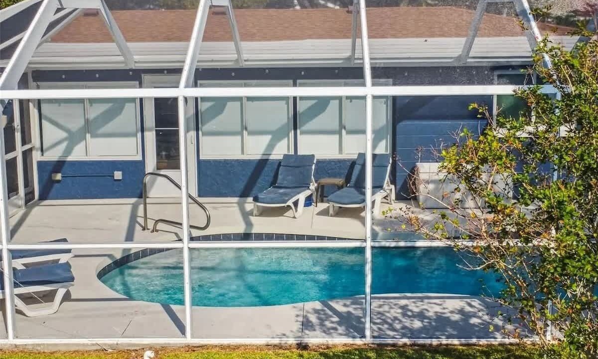 Photo of Outdoor in Gulf Gate Estates