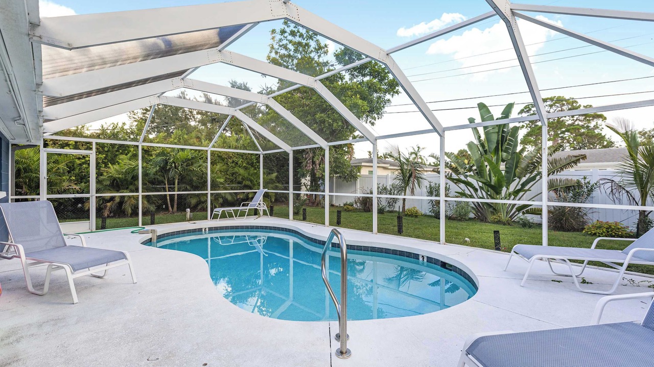 Photo of Outdoor in Gulf Gate Estates
