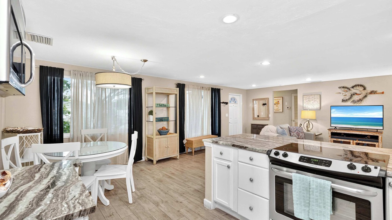 Photo of Kitchen in Gulf Gate Estates